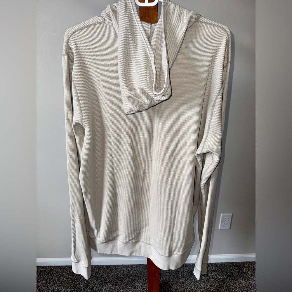 Vuori Men’s Waffle Hoodie in Marshmallow Size Large - Picture 6 of 11
